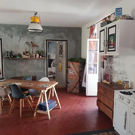 Patio Et Vintage, Atypique Et Cosy * Ponteilla